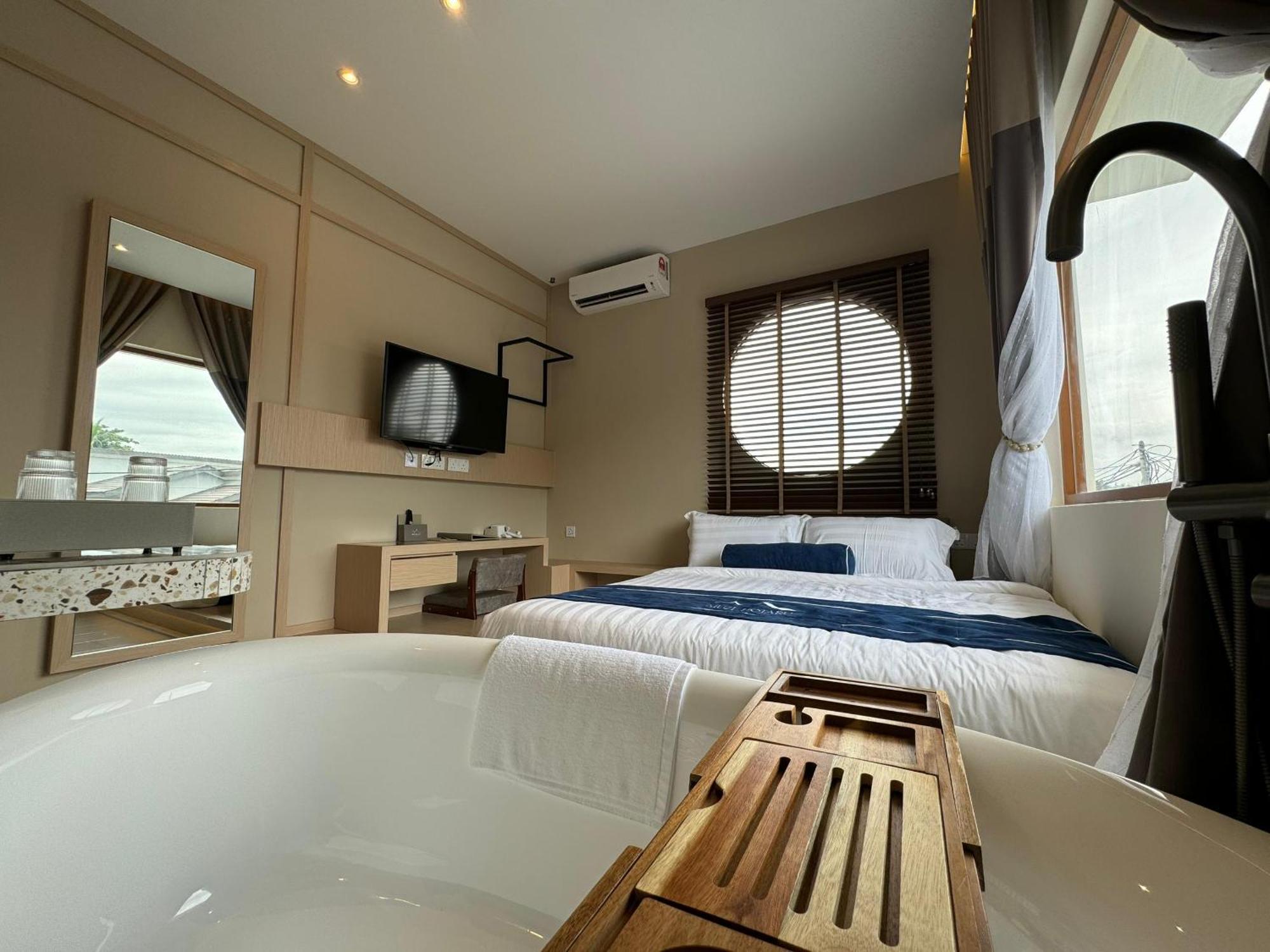 Muzi Boutique Hotel Іпох Екстер'єр фото